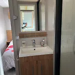 Mobil-home Cosy 6 P Climatise A A 200 M De La Dans 4 Etoiles Calme Et Familial *