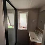Mobil-home Cosy 6 P Climatise A A 200 M De La Dans 4 Etoiles Calme Et Familial Кемпинг