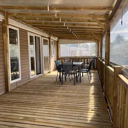 Mobil-home Cosy 6 P Climatisé à à 200 M De La Dans 4 étoiles Calme Et Familial *