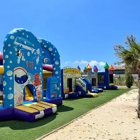 Campsite Mobil Neuf 6 P Climatise A A 200 M De La Dans 4 Etoiles