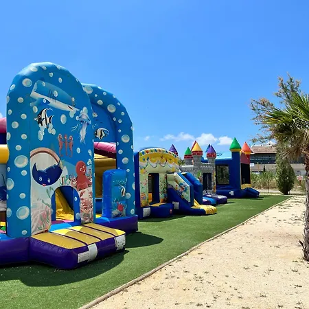 Parque de Campismo Mobil-home Cosy 6 P Climatisé à à 200 M De La Dans 4 étoiles Calme Et Familial