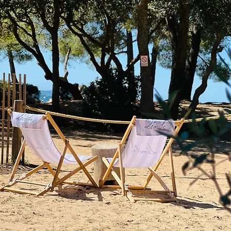 Camping Mobil-home Cosy 6 P Climatise A A 200 M De La Dans 4 Etoiles Calme Et Familial Hyères