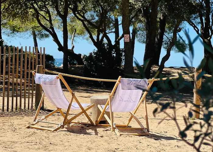 Campeggio Mobil-home Cosy 6 P Climatisé à à 200 M De La Dans 4 étoiles Calme Et Familial Hyères